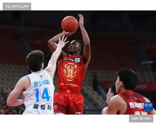 深圳外援马凯尔约翰逊小腿拉伤 对阵山西仅打三分钟退赛